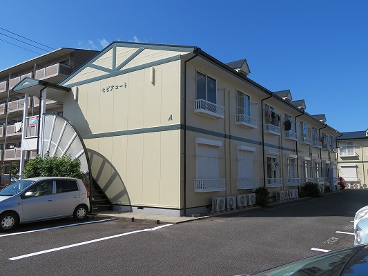 三重県四日市市　ＳアパートＡＢ