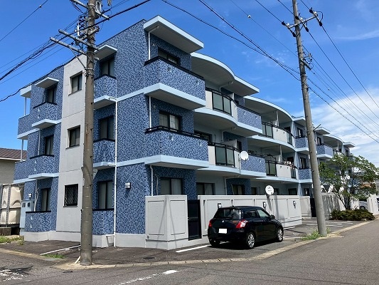 岩倉市　Rマンション